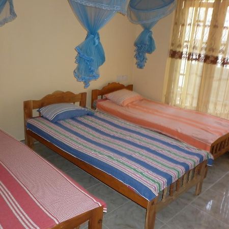 Seetha'S Hostel Негомбо Екстер'єр фото