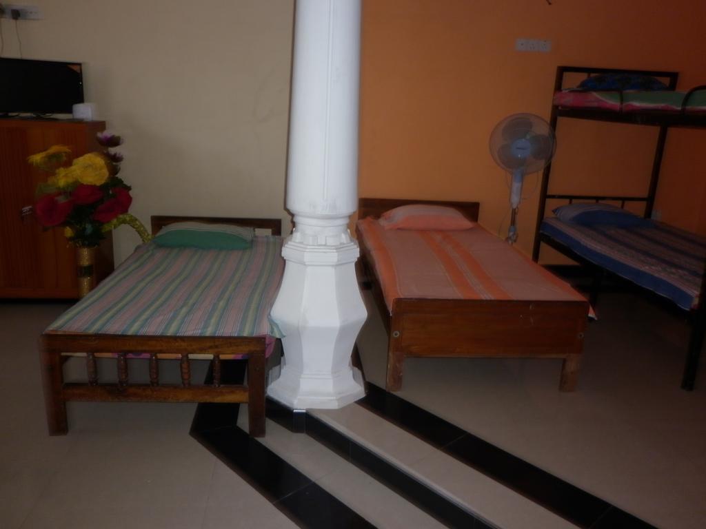 Seetha'S Hostel Негомбо Номер фото