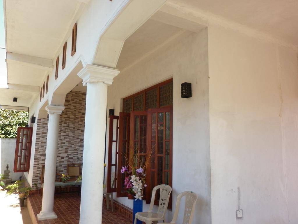Seetha'S Hostel Негомбо Екстер'єр фото