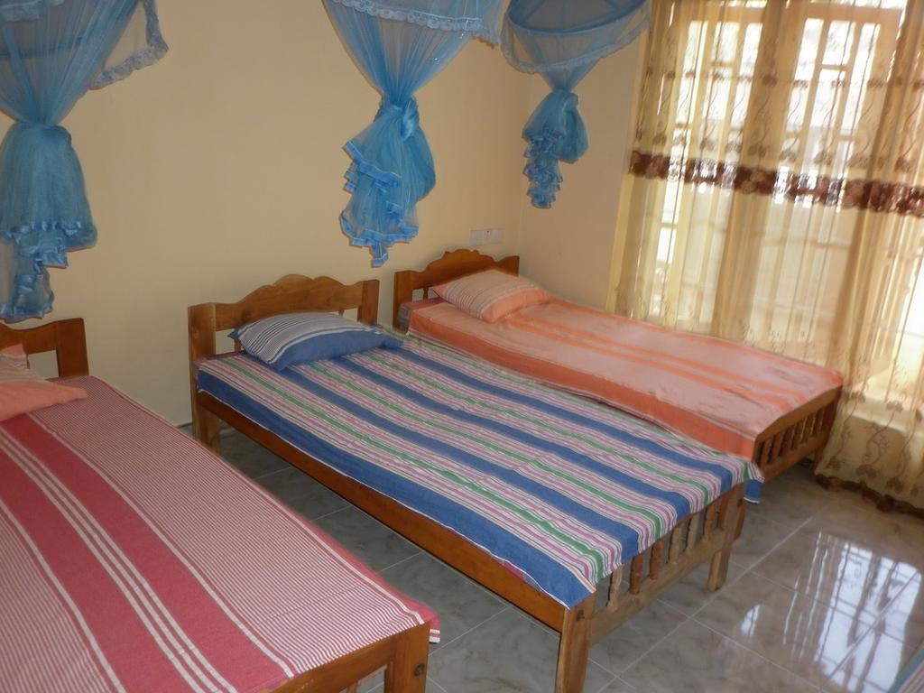 Seetha'S Hostel Негомбо Екстер'єр фото