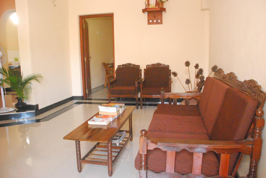 Seetha'S Hostel Негомбо Екстер'єр фото