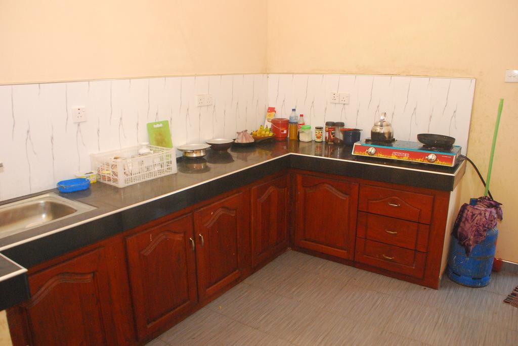 Seetha'S Hostel Негомбо Екстер'єр фото