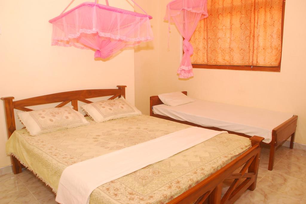 Seetha'S Hostel Негомбо Екстер'єр фото